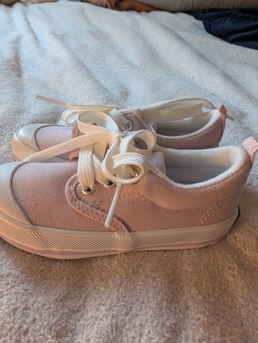 KEDS Little Girl's Light Pink Canvas Sneakers With Rubber Toe Caps - Size 7 - Picture 4 of 4